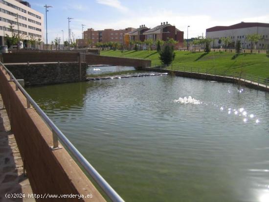 EXCLUSIVAS ROMERO, comercializa parcela Urbana para construccion de unifamiliar pareado - MADRID