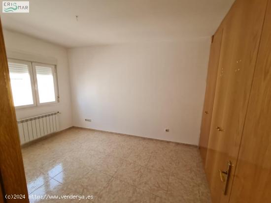 CHALET ADOSADO EN VENTA EN CASARRUBUELOS - MADRID