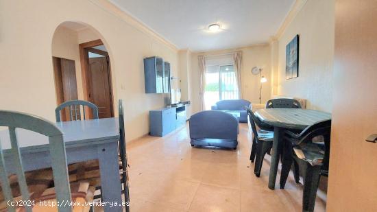 Apartamento de tres dormitorios en planta baja. Playa Honda. - MURCIA