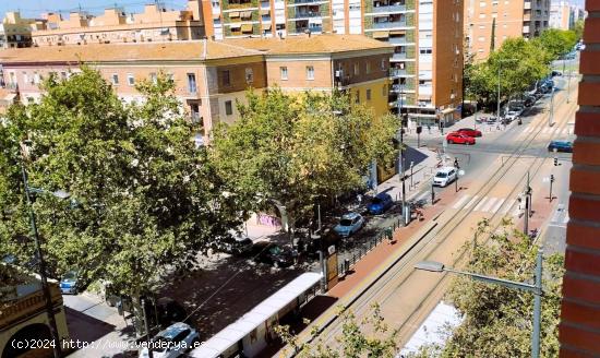 PISO EN VENTA EN CALLE PINTOR GENARO LAHUERTA, ZONA BENIMACLET - VALENCIA