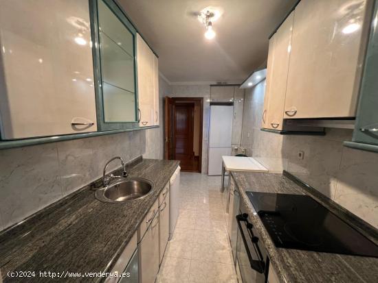  Venta piso 3 habitaciones, 2 baños, garaje, terraza, en Iturrama, Pamplona - NAVARRA 