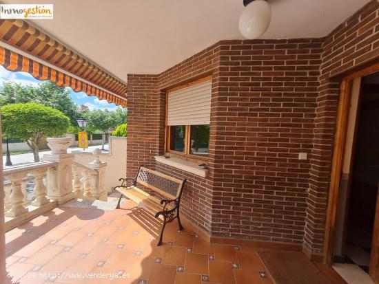 CHALET ADOSADO EN VENTA EN LAGUNA DE DUERO (Valladolid) - VALLADOLID