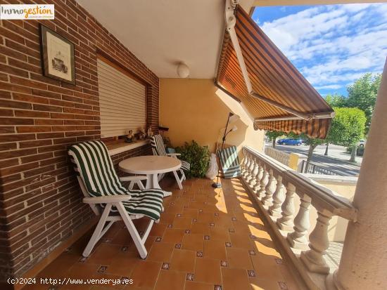 CHALET ADOSADO EN VENTA EN LAGUNA DE DUERO (Valladolid) - VALLADOLID