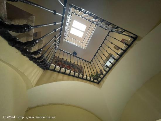 EDIFICIO EMBLEMÁTICO EN MONTÁNCHEZ - CACERES