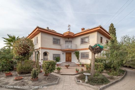 CHALET EN LOS CEREZOS- GOJAR - GRANADA