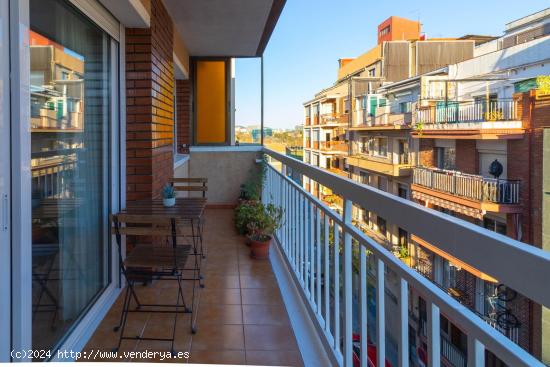 Se Vende en Hospitalet de Llobregat - BARCELONA