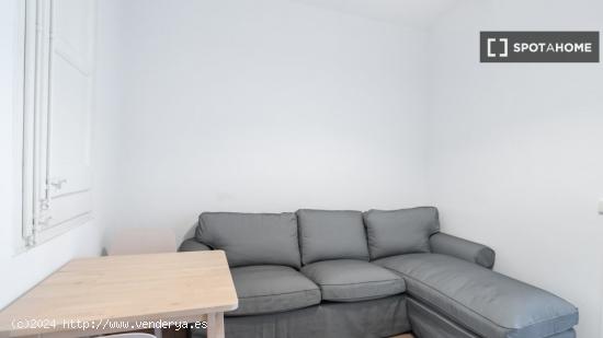 Apartamento totalmente equipado a unos pasos del metro Poblenou - BARCELONA