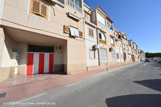 Garaje en venta en El Acequión (Torrevieja) - ALICANTE