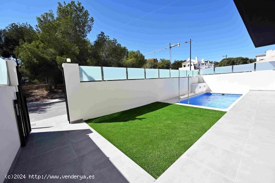 Chalet en venta a estrenar en Orihuela (Alicante)