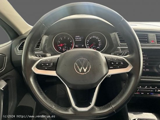 Volkswagen Tiguan Nuevo  Edition 1.5 TSI SG6 130 CV (AX12AX11) - 