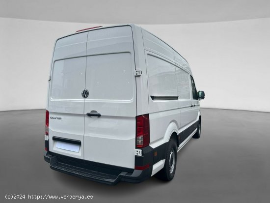 Volkswagen Crafter  35 Furgón Ch.Med 2.0 TDI 75 kW (102 CV) - 