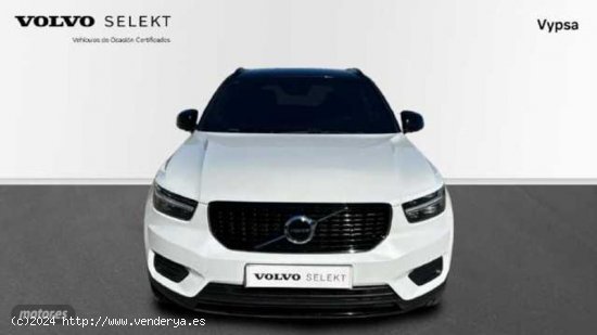 Volvo XC40 2.0 D4 R-DESIGN 4WD AUTO 190 5P de 2019 con 80.971 Km por 29.500 EUR. en Malaga