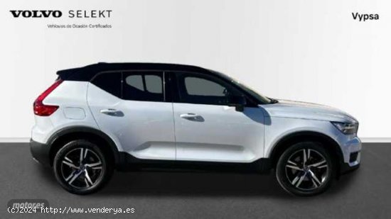 Volvo XC40 2.0 D4 R-DESIGN 4WD AUTO 190 5P de 2019 con 80.971 Km por 29.500 EUR. en Malaga