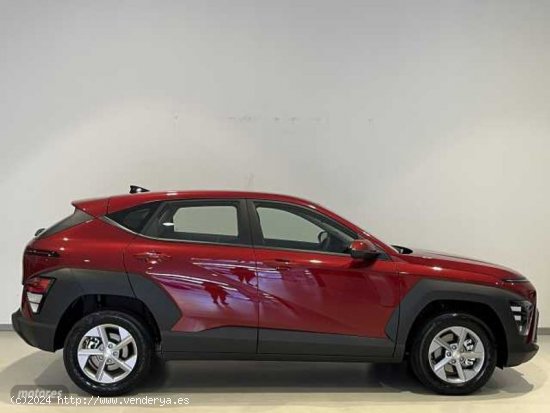 Hyundai Kona 1.0 TGDI Maxx 4x2 de 2023 con 2.450 Km por 26.990 EUR. en Ourense