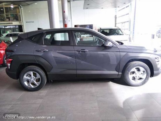 Hyundai Kona 1.0 TGDI Maxx 4x2 de 2024 con 45.512 Km por 25.200 EUR. en Segovia