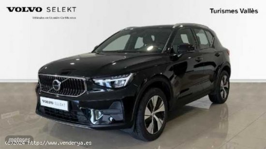  Volvo XC40 T2 CORE AUTO de 2023 con 22.677 Km por 33.900 EUR. en Barcelona 