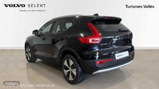 Volvo XC40 T2 CORE AUTO de 2023 con 22.677 Km por 33.900 EUR. en Barcelona