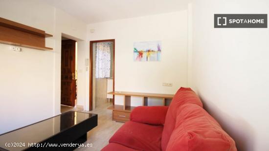 Apartamento de 1 dormitorio en alquiler en Valdezarza, Madrid - MADRID