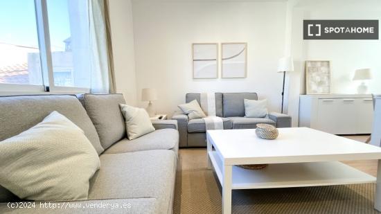 Apartamento entero de 2 dormitorios en Barcelona. - BARCELONA