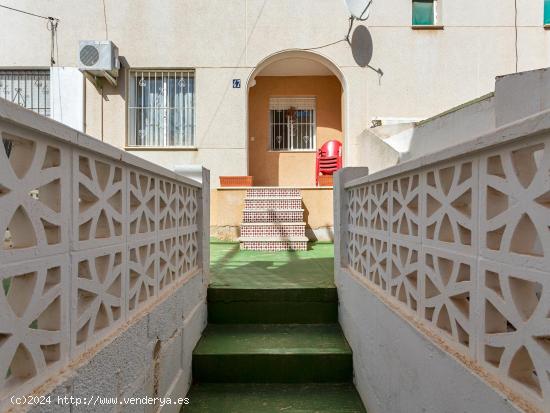 Tu rincón de tranquilidad en Los Balcones, Torrevieja. 1 habitación + 1 baño y terraza de 25m2 SU