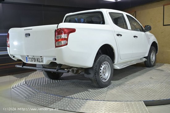 Mitsubishi L200   DC 250 DID MPro - 