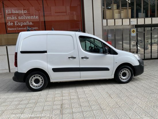 Citroën Berlingo Talla M BlueHDi 75 LIVE - Barcelona