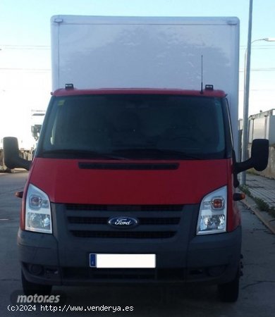 Ford Transit 330S 115CV 6V de 2010 con 177.471 Km por 8.926 EUR. en Salamanca