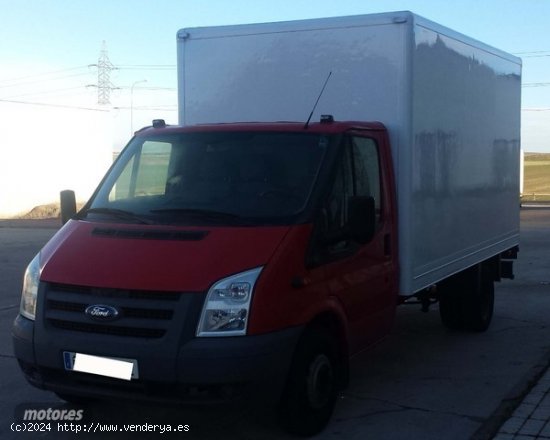 Ford Transit 330S 115CV 6V de 2010 con 177.471 Km por 8.926 EUR. en Salamanca