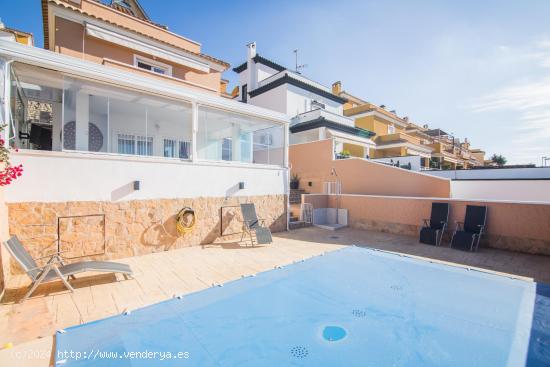  Te ofrecemos el chalet que buscabas con piscina propia en Montesol!!!! - ALICANTE 