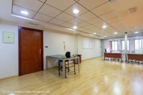 🏢 ¡Oficina en Alquiler en Orihuela, Avenida Teodomiro! 🌟 - ALICANTE