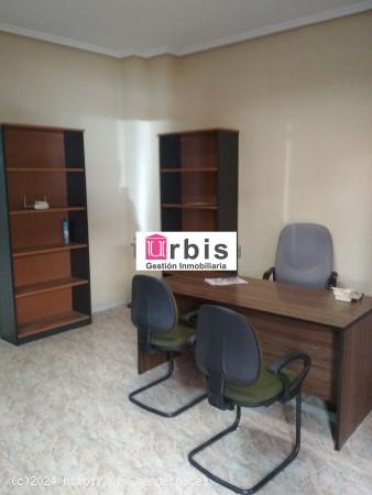 Urbis te ofrece un local en venta en Carmelitas, Salamanca - SALAMANCA