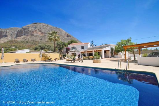 VILLA ALBA - LAS MEJORES VILLAS MEDITERRANEAS en Javea [amp ] Costa Blanca - ALICANTE