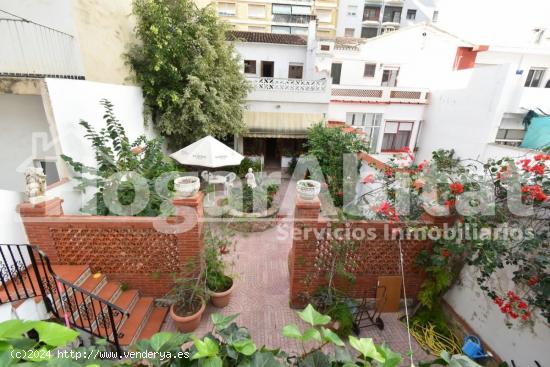 AMPLIA CASA CON 2 TERRAZAS y patio junto al Paseo de las Germanías - VALENCIA