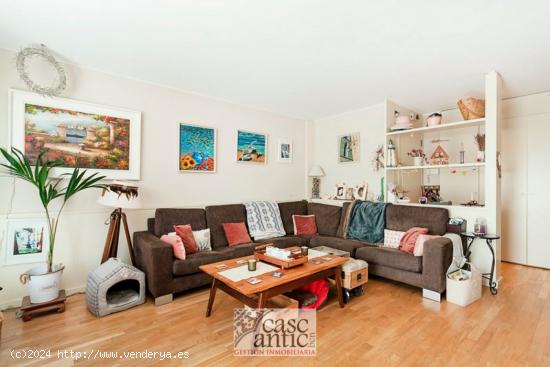 ATICO DUPLEX EN TURO PARK - BARCELONA