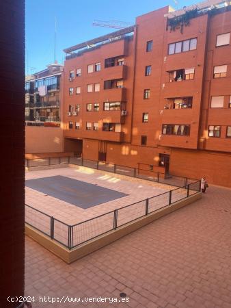  KASAURBANA ofrece en ALQUILER piso en ZONA CENTRO - VALDEMORO - MADRID 