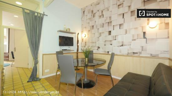 Acogedor apartamento de 2 dormitorios con terraza en alquiler en El Raval - BARCELONA