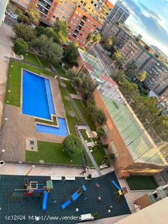 Se alquila piso en una zona residencial en Campanar - VALENCIA