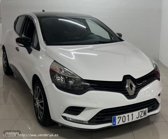  Renault Clio RENAULT CLIO 1200 75 CV de 2017 con 117.000 Km por 9.500 EUR. en Tenerife 