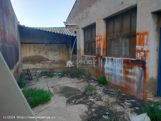 INMOBILIARIA SAN JOSE VENDE NAVE PARA NEGOCIOS EN ZONA DE EXPANSION DE ASPE - ALICANTE