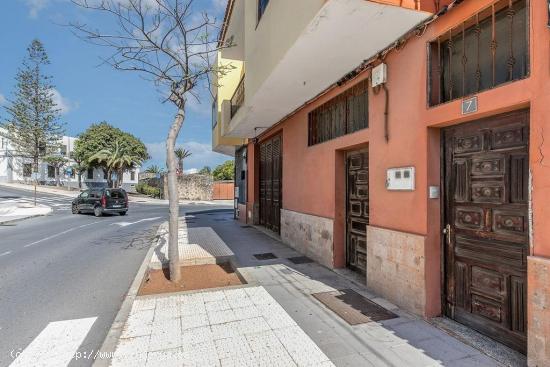 VIVIENDA UNIFAMILIAR EN BUENAVISTA DEL NORTE - SANTA CRUZ DE TENERIFE