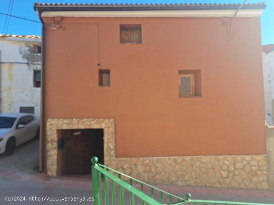  CASA RURAL EN VENTA EN ARIÑO - TERUEL 