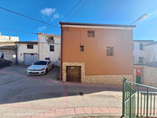 CASA RURAL EN VENTA EN ARIÑO - TERUEL