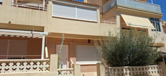 Chalet Adosado en Cabo de las Huertas, Alicante - ALICANTE