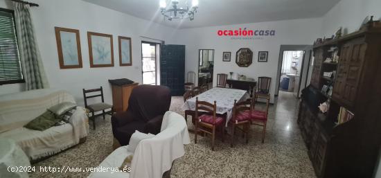 PARCELA CON CASA Y PISCINA A LA VENTA - CORDOBA