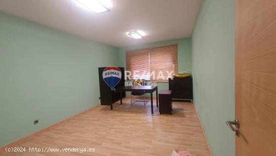 Local en venta en Travesía de Vigo - PONTEVEDRA