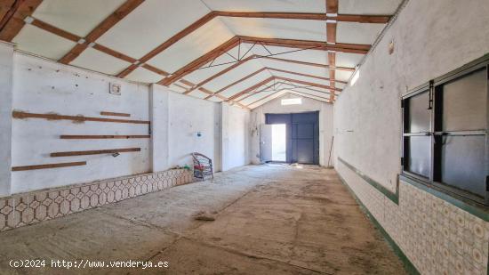 NAVE- ALMACÉN- COCHERA, EN VENTA, LOCALIDAD DE CHELES - BADAJOZ