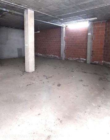 SE VENDE LOCAL COMERCIAL EN AVDA. AMERICA - LEON