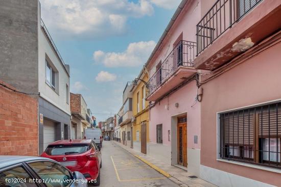 Chalet adosado en Guadassuar - VALENCIA