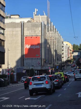 Piso de 3 habitaciones en calle Venezuela a unos metros del Corte Inglés de Gran Vía - PONTEVEDRA