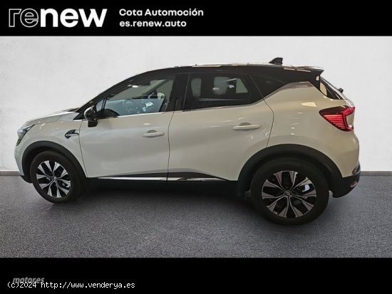 Renault Captur TECHNO E-TECH FULL HYBRID 145CV de 2023 con 18.000 Km por 24.900 EUR. en Madrid